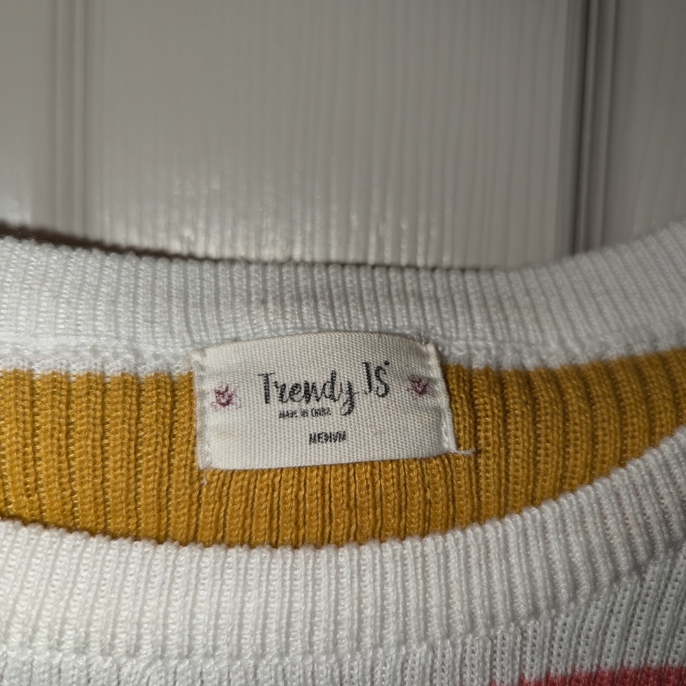 Trendy JS Medium Sweater - Picture 3 of 3